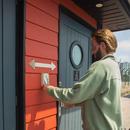 Voilier Dame Des Lys A Deux Pas De Nausicaa