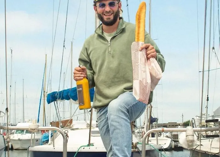 Voilier Dame Des Lys A Deux Pas De Nausicaa